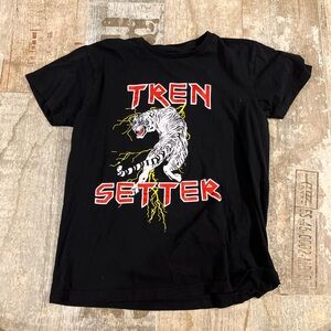 Tren Setter Tee